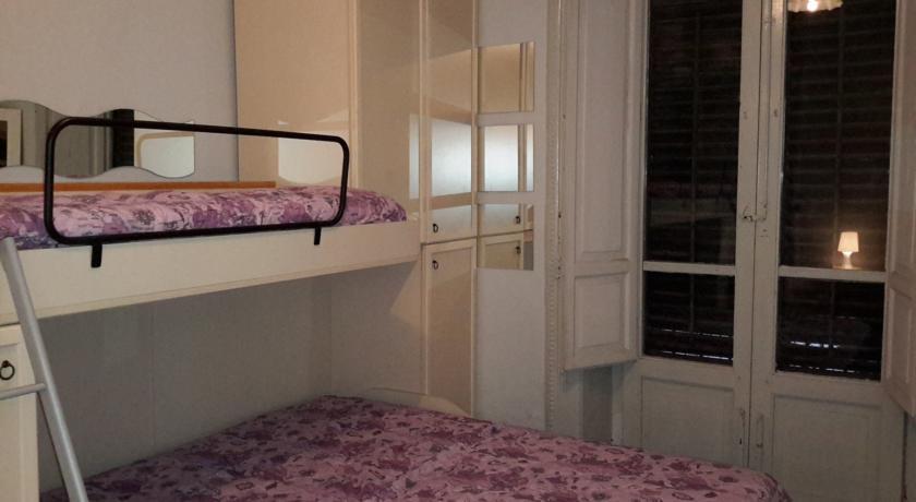 The Youth Rooms Palermo Exterior photo